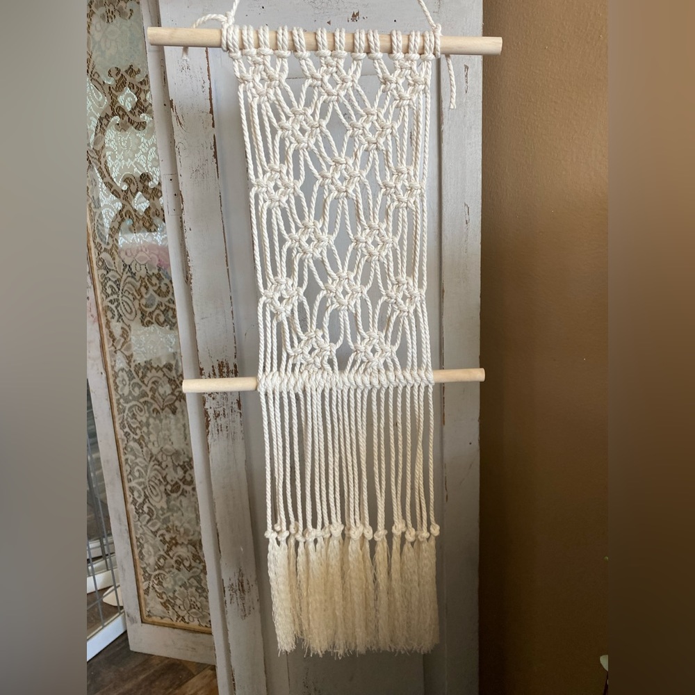 Macrame wall hanging